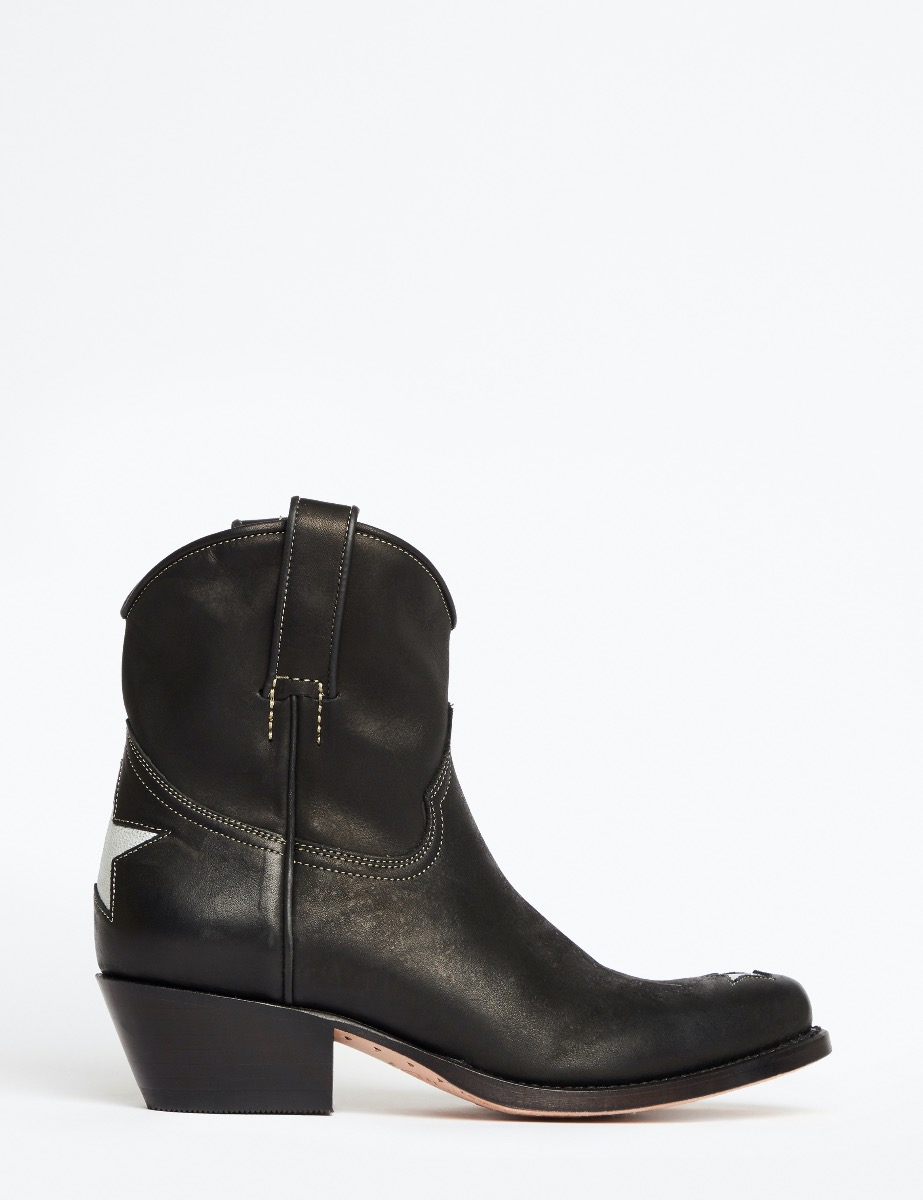 cropped cowboy boots